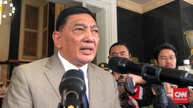 Menteri Pertahanan Republik Indonesia (Menhan RI) Sjafrie Sjamsoeddin menegaskan Indonesia Mampu Tangani Bencana Alam Secara Mandiri. (Cnn Indonesia/Yogi Anugrah).