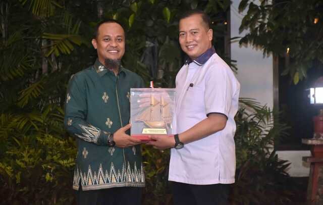 Gubernur NTB Terima Kunjungan Gubernur Sulsel. (Foto: ntbprov)