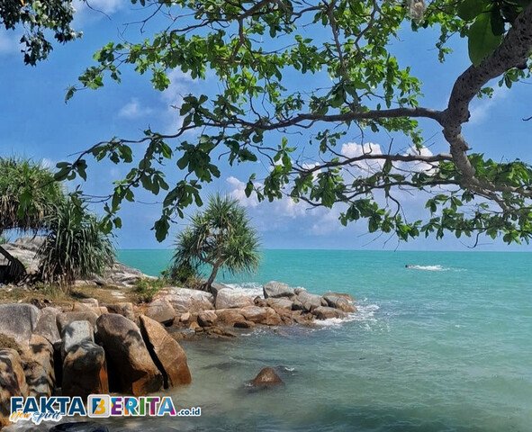 Pantai Tanjung Kerasak Bangka Selatan. Foto: Irwanto Disparbudkepora Babel.