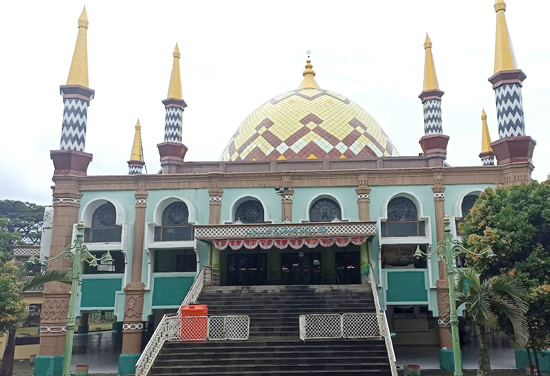 Sarana Keagamaan Kabupaten Cirebon
