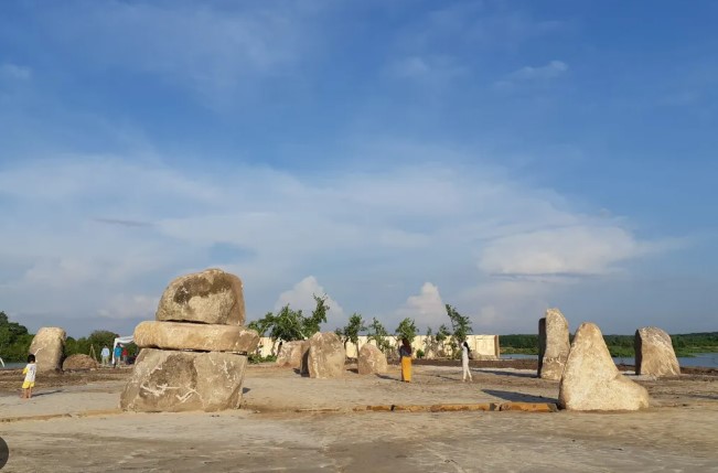 Taman Megalitik Las Sengok Tubaba