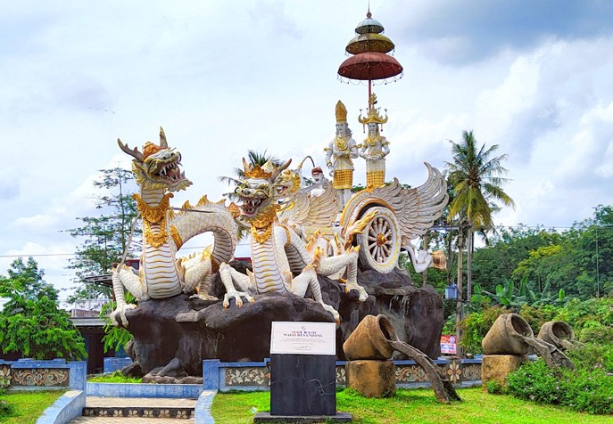 Tugu Rato Nago Besanding