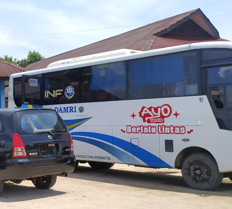 Mobilitas darat masyarakat Tanimbar