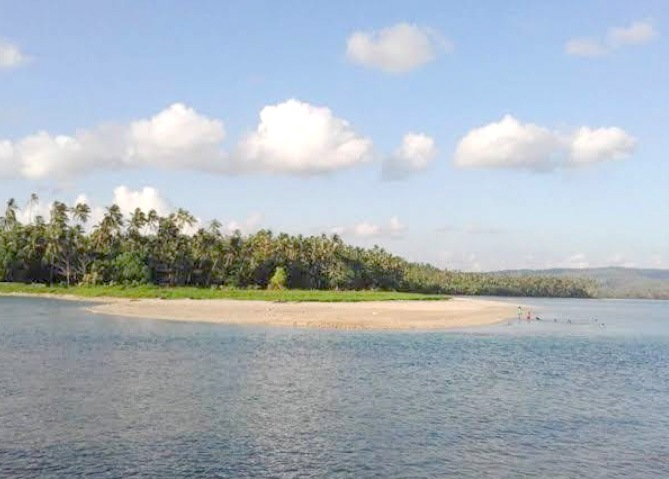 Pantai Angwarmas